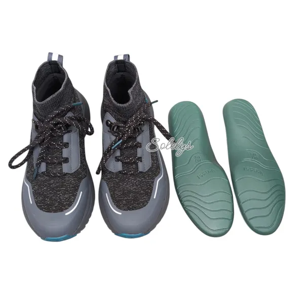 Vessi Stormburst High Womens 8 Peak Black Waterproof DymaTex Knit Sneaker Boot