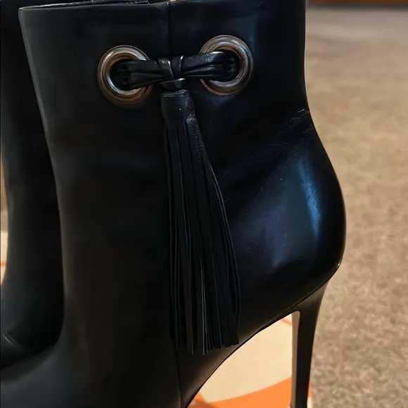 Via Spiga Fortuna Black Leather Ankle Boots