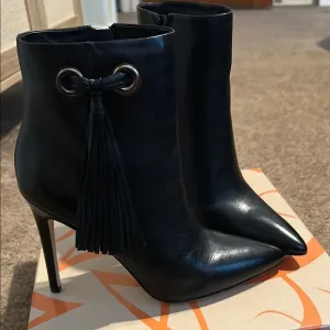 Via Spiga Fortuna Black Leather Ankle Boots