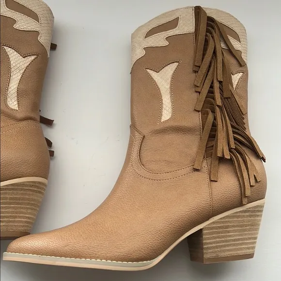 Vici Brown Cream Heeled Boots with Tassel Details Millie Nude Size 9