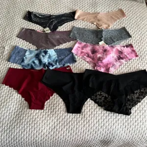 Victoria’s Secret PINK set of 9 panties L