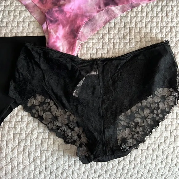 Victoria’s Secret PINK set of 9 panties L