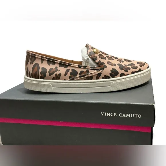 VINCE CAMUTO Marietta Faux Leather Slip On Sneaker 9 Leopard $79 Retail NEW