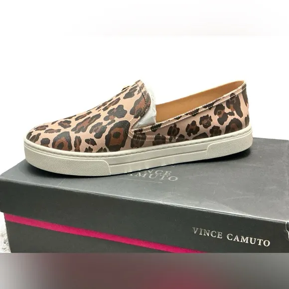 VINCE CAMUTO Marietta Faux Leather Slip On Sneaker 9 Leopard $79 Retail NEW
