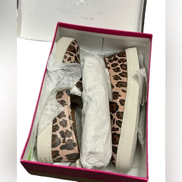 VINCE CAMUTO Marietta Faux Leather Slip On Sneaker 9 Leopard $79 Retail NEW