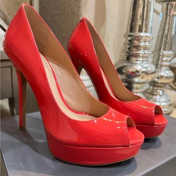 Vince Camuto platform Peep Toe patent leather heels in red orange color