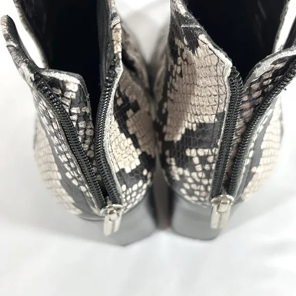 Vince Camuto REAL Leather Genedy Ankle Boot Pointed Toe Block Heel 9