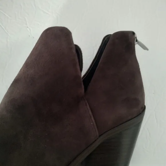 Vince Camuto Women's Suede Brown Ankle Boots, Size 9 1/2M