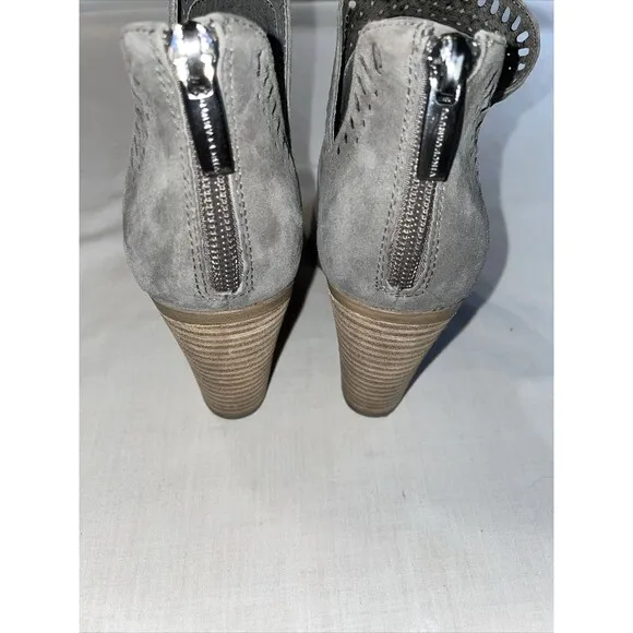 Vince Camuto Zip Back Bootie Women’s Size 4.5 M Gray Leather Block Heel Platform