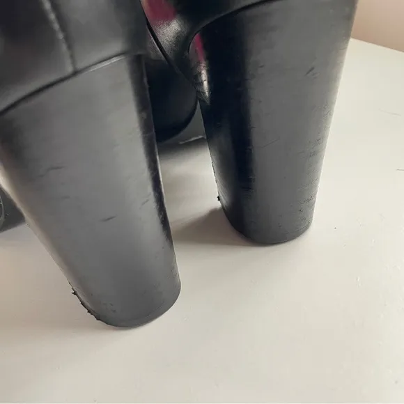 VINCE Erving Ankle Boots Black Leather Western Block Heel Pointy Toe 8.5