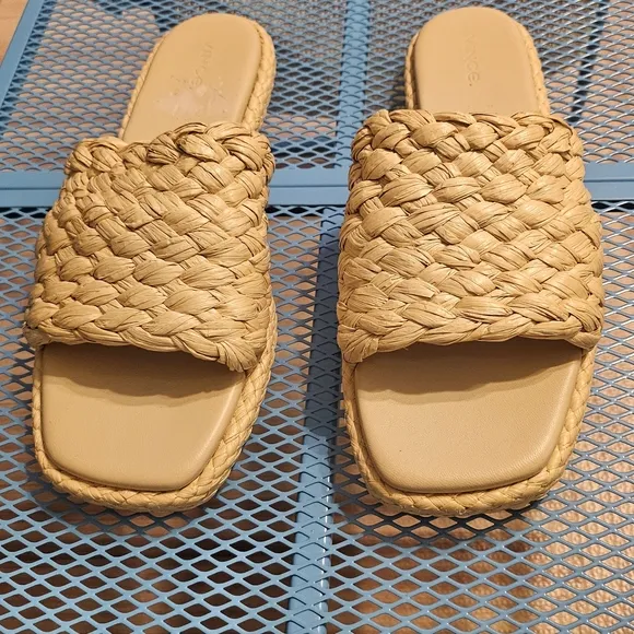Vince Rumi Raffia Woven Sandals
