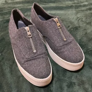 VINCE Women’s Warner Wool Front Zip Platform Sneakers Gray Shoes Sz 9.5