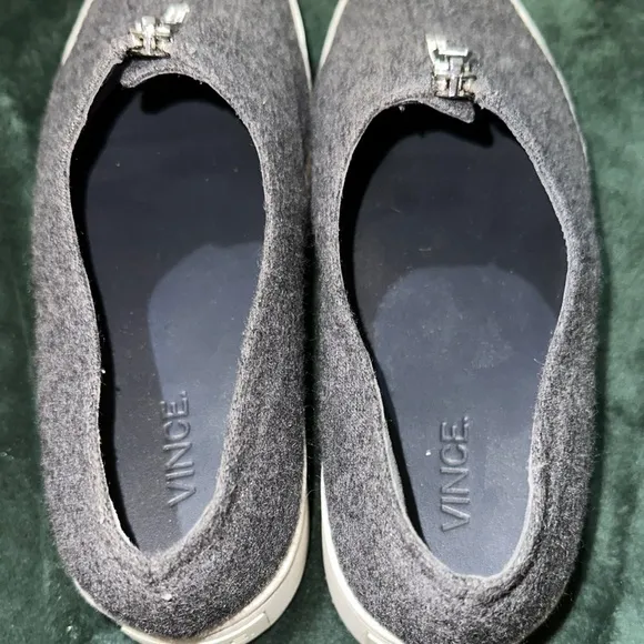 VINCE Women’s Warner Wool Front Zip Platform Sneakers Gray Shoes Sz 9.5