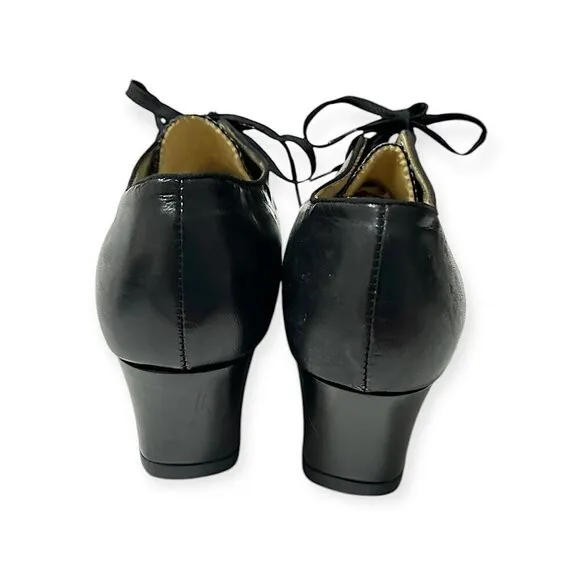 Vintage 1940's Miller Foot Defender Black Lace Up Leather Shoes. Sz. 6 1/23 A
