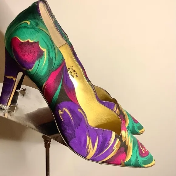Vintage 1980’s J. Renee Floral Pumps Floral Heels