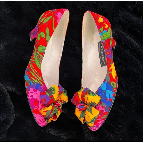 Vintage 1987 Stuart Weitzman Silk Classic Shoes Size 6.5