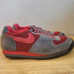 Vintage 2006 Nike Air Lava Dome ACG Red Gray Suede Sneaker Shoes Mens 9