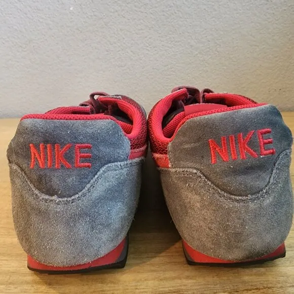 Vintage 2006 Nike Air Lava Dome ACG Red Gray Suede Sneaker Shoes Mens 9