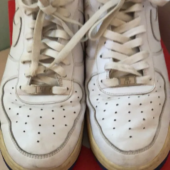 Vintage Air Force 1 mens sneakers