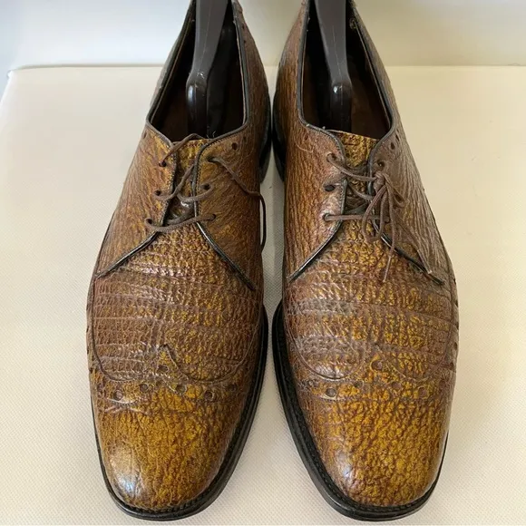 Vintage Allen Edmonds Nassau Brown Leather Shark Skin Wingtip Shoes