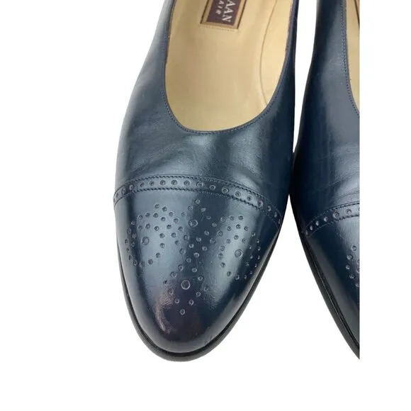 *Vintage Cole Haan Tensile Air  Cap Toe Pumps Size 10AA Blue Classic Navy Italy