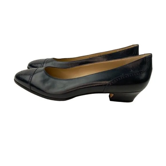 *Vintage Cole Haan Tensile Air  Cap Toe Pumps Size 10AA Blue Classic Navy Italy