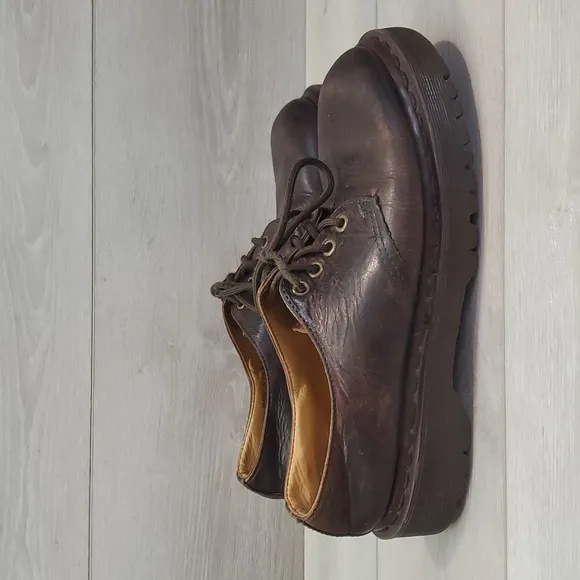 Vintage Doc Dr.Martens Mens Y2K Made in England boorish shoes sz UK 6 US 7