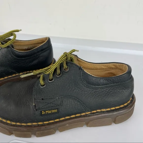 Vintage Doc Martens Kids Black Leather Oxford Shoes Made in England Sz 11 Unisex