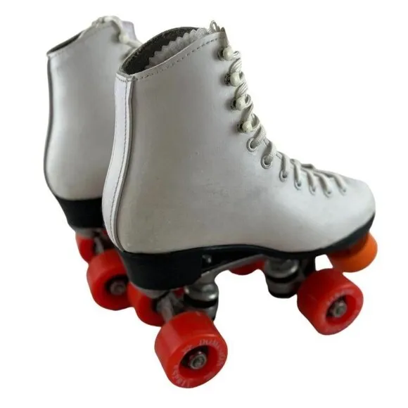 Vintage Dominion Canada Roller Skates Youth Size 9 White Boot/Lace Esprit Wheels