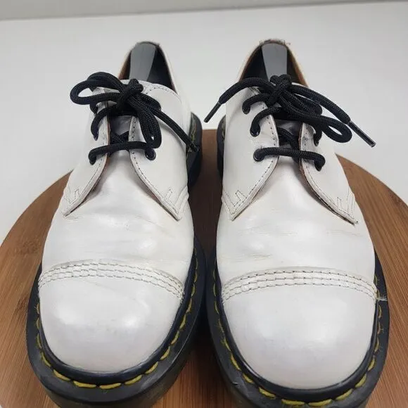 Vintage Dr Doc Martens Oxfords White Leather Chunky Shoes Made in England sz 9