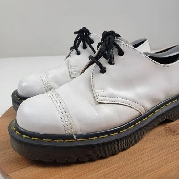 Vintage Dr Doc Martens Oxfords White Leather Chunky Shoes Made in England sz 9
