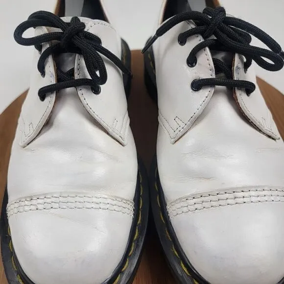 Vintage Dr Doc Martens Oxfords White Leather Chunky Shoes Made in England sz 9