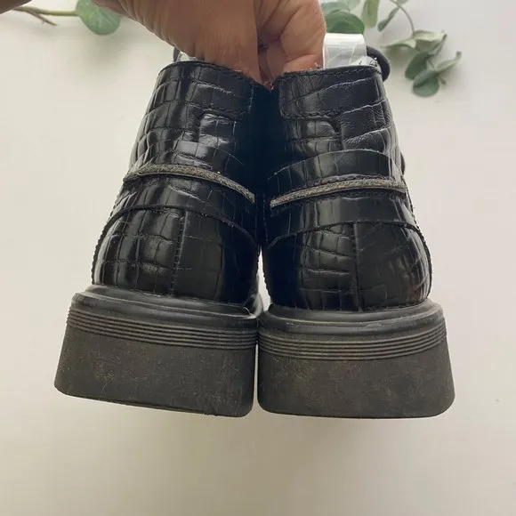 Vintage Dr. Martens Square Toe Embossed Black Boots Shoes