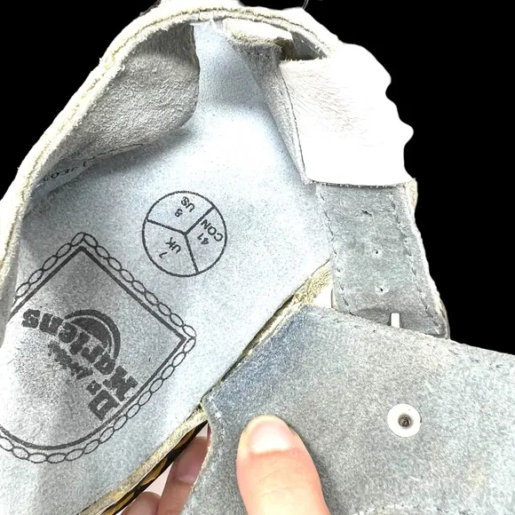Vintage Dr Martens White T Strap Buckle Star Ring Cut-Out Sandals Size 8 FLAW