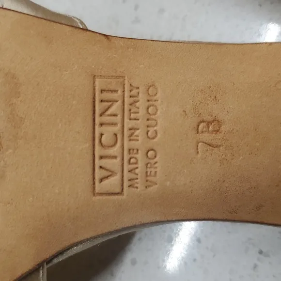 Vintage GIUSEPPE ZANOTTI kitten Heels With Gemstone Accent
