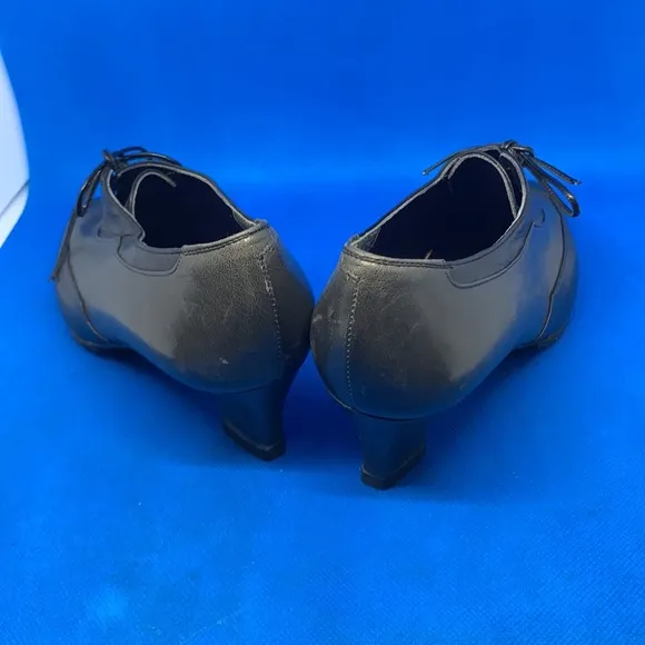 Vintage Gray and black Chaussures Givenchy laced Paris shoes
