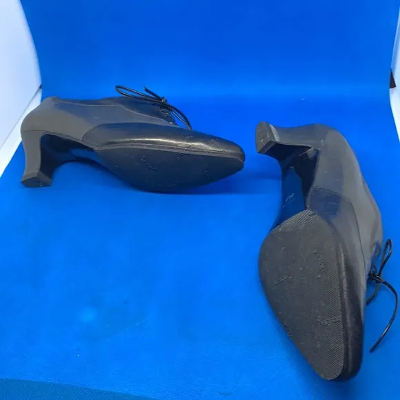 Vintage Gray and black Chaussures Givenchy laced Paris shoes