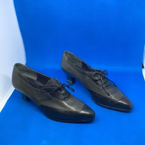 Vintage Gray and black Chaussures Givenchy laced Paris shoes