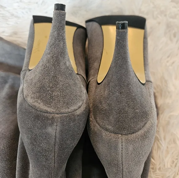 Vintage Gray Leather/Suede Kitten heeled boots