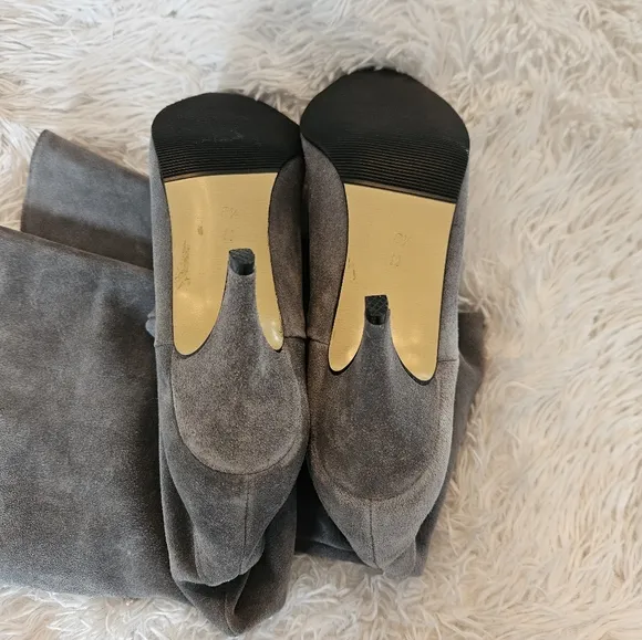 Vintage Gray Leather/Suede Kitten heeled boots