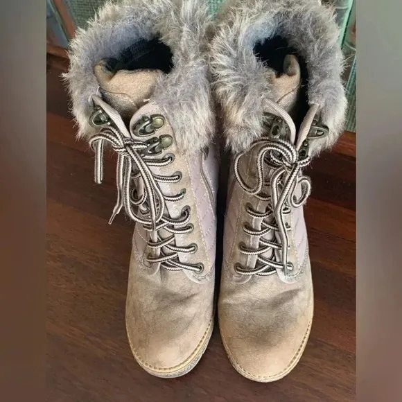 Vintage Havana Women's Lace Up Ankle Boots Faux Fur Trim  Block Heel Taupe 6.5