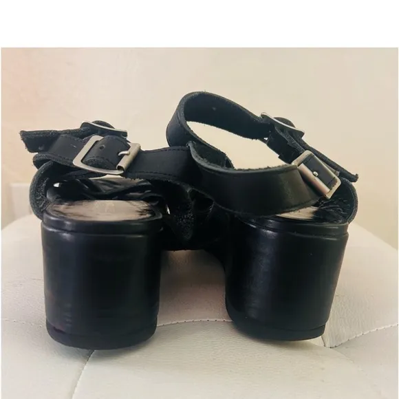 Vintage Junya Watanabe Comme d s Garçons Black Leather Platform Wedge Sandals 9