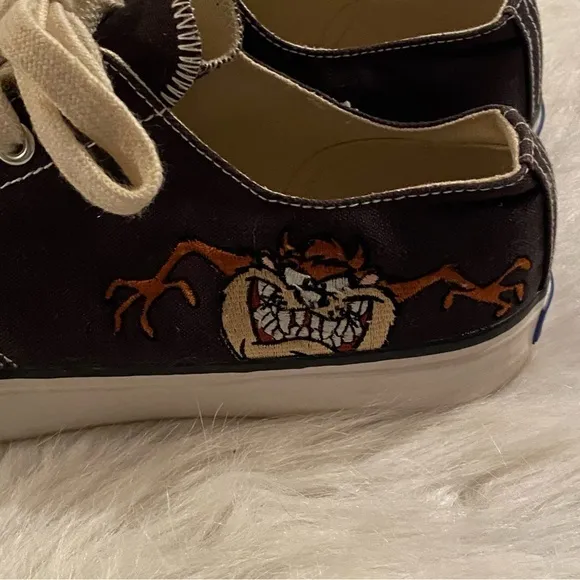 Vintage Looney Tunes Shoes Mens Size 11.5‎ Sneaker Lace Up  Taza 1993