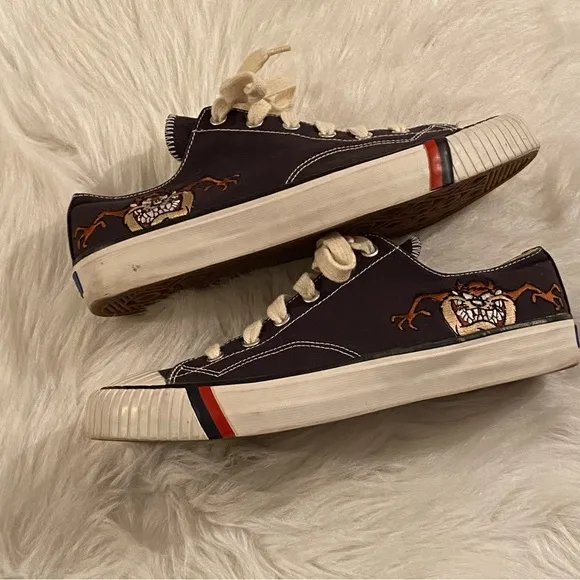 Vintage Looney Tunes Shoes Mens Size 11.5‎ Sneaker Lace Up  Taza 1993