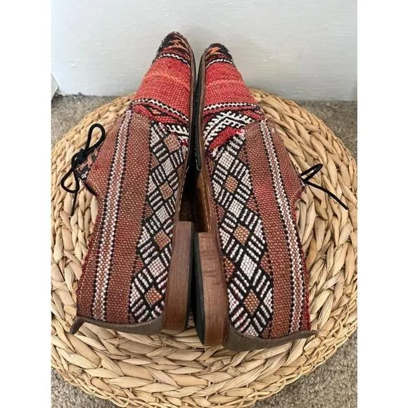 Vintage Mexican Aztec Handmade Red and Brown Fabric brogue Shoes Size 11