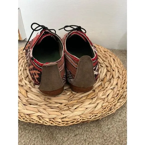 Vintage Mexican Aztec Handmade Red and Brown Fabric brogue Shoes Size 11