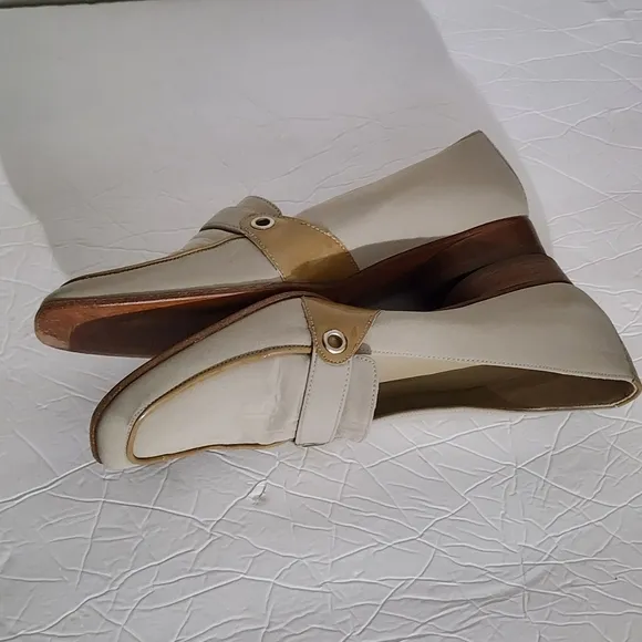 Vintage Paloma Women's Shoes cream Size 8.5M