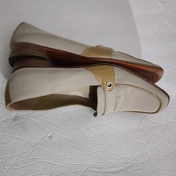 Vintage Paloma Women's Shoes cream Size 8.5M