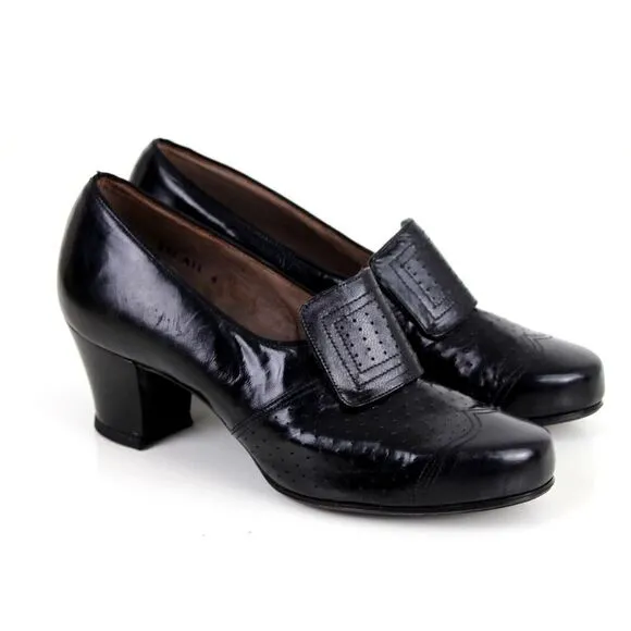 VINTAGE PERFORATED BLACK GENUINE LEATHER MID HEEL ROUND TOE PULL ON SHOES Sz 4D