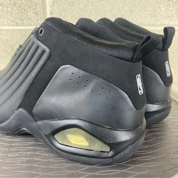 Vintage Reebok Master Link Mid Mens Black Basketball Shoes Size 10.5